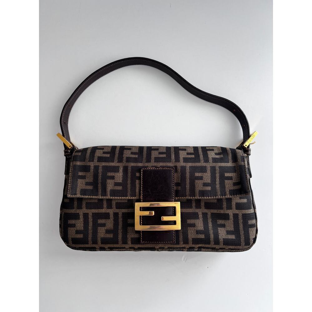 Vintage Fendi gold hardware zucca baguette - Picture 2 of 6